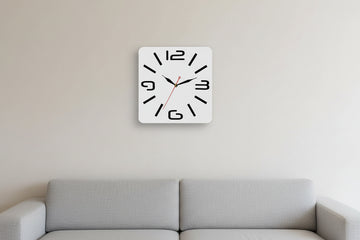 ساعة حائط أكريليك فاخرة أبيض وأسود 30 × 30 سم ساعة حائط مزخرفة عصرية